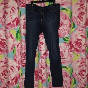 Hollister Skinny Jean leggings. 5S